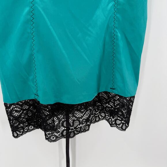 Frederick's of Hollywood Satin Lace Up Back Padded Chemise Women's Size Large - Picture 3 of 12